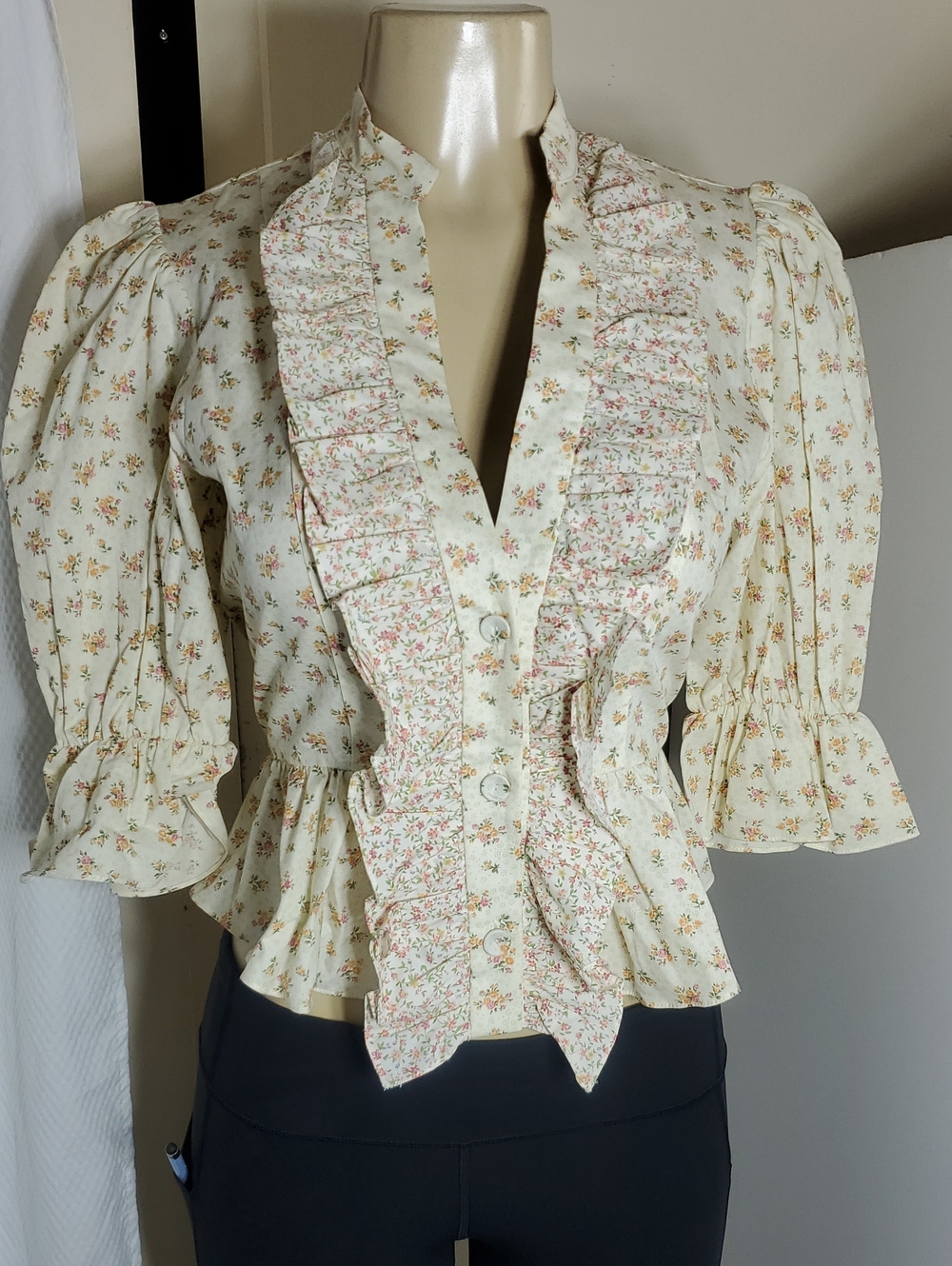 New Petersyn 100% COTTON Floral Ruffle Button-Front Blouse Puff-Sleeve Size S